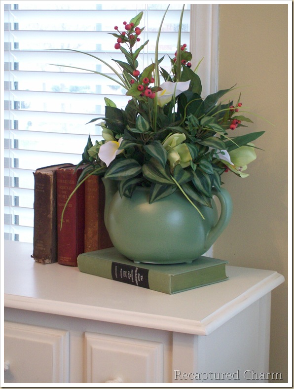 Recaptured Charm the chameleon flower pot